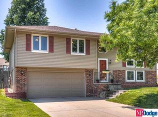 9810 S 9th Ave, Bellevue, NE 68123