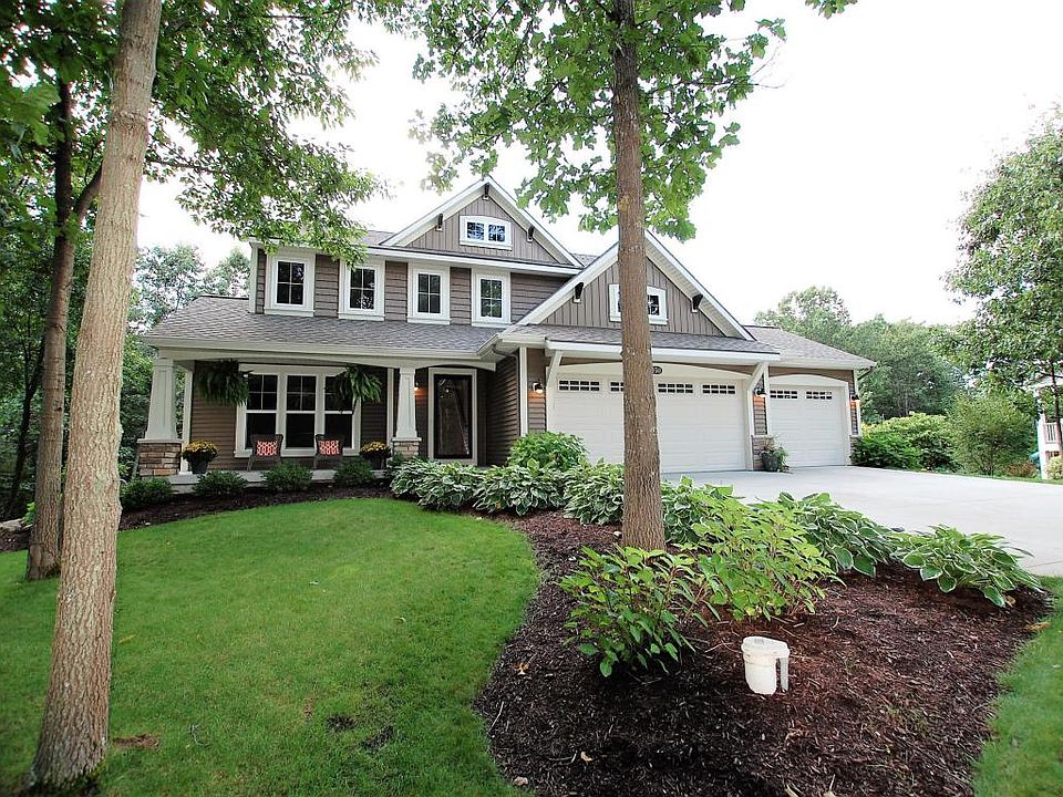 1st image of 9311 Bay Harbor Ct NE