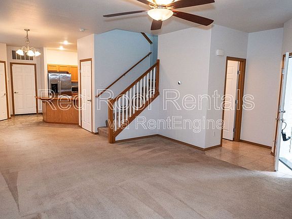 3rd image of 1725 182nd St E