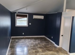 (Undisclosed Address), Port Jefferson, NY 11777