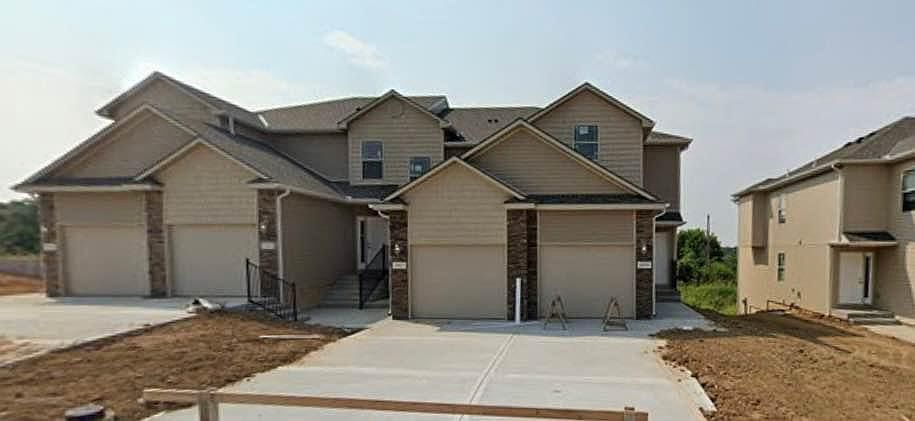 1st image of 10516 Clubhouse Dr #10516