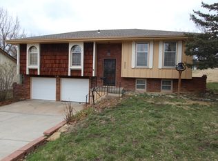 822 Elizabeth Ct, Liberty, MO 64068