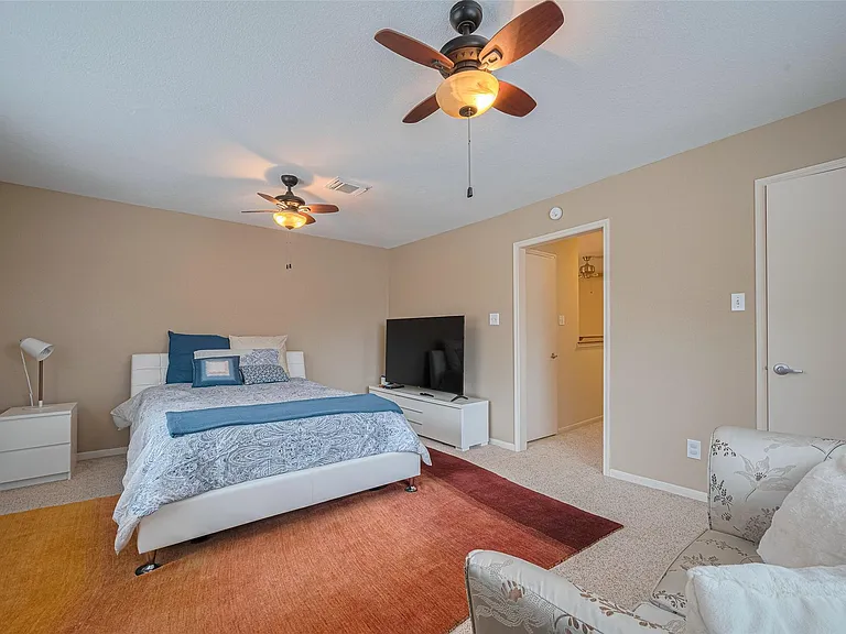 12231 Carriage Hill Dr — Photo 24