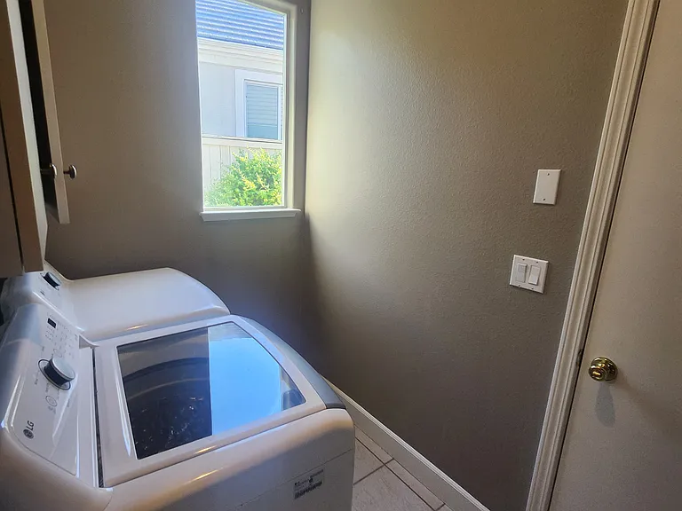 1921 Quail Creek Ct — Photo 13