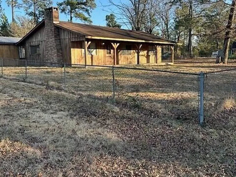 446 Earl Perkins Rd — Photo 1