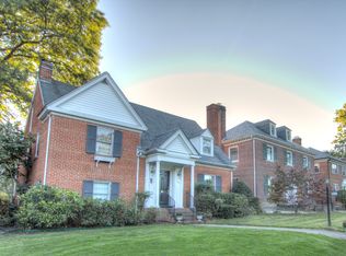 3913 Monument Ave, Richmond, VA 23230