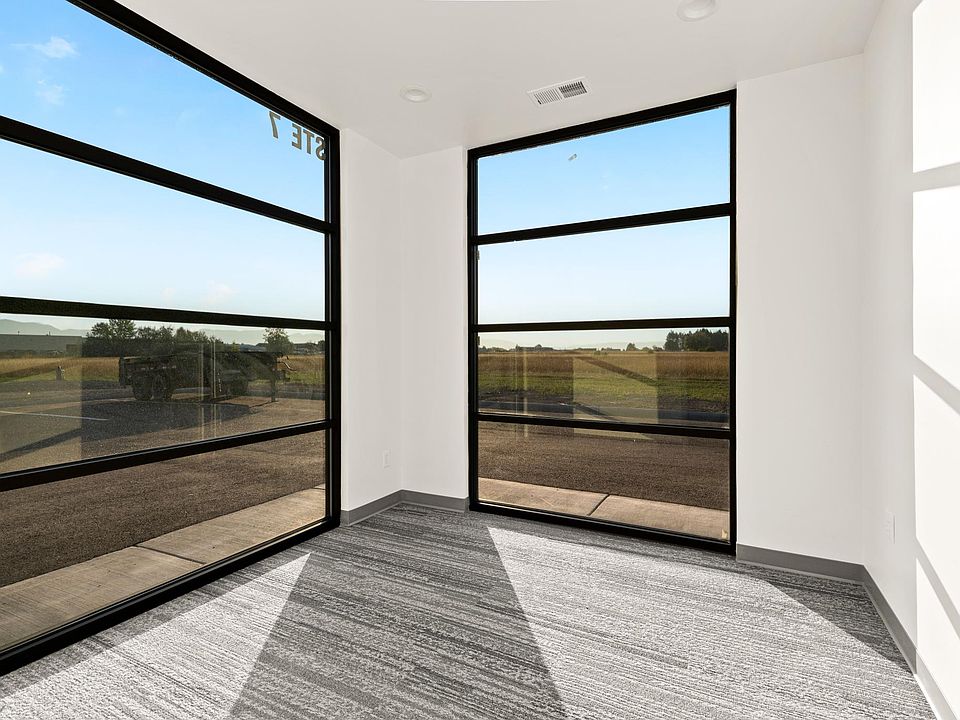 2nd image of 303 Airport Way #4