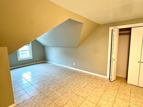 5th image of 45726 Spadina Ave
