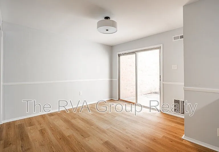 749 Pleasant St — Photo 13