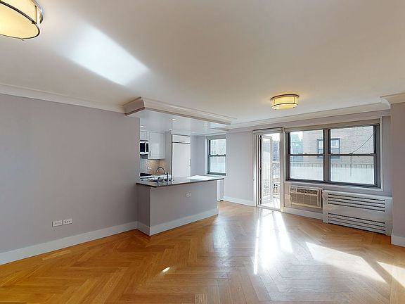 3rd image of 50 W 97th St APT 14V