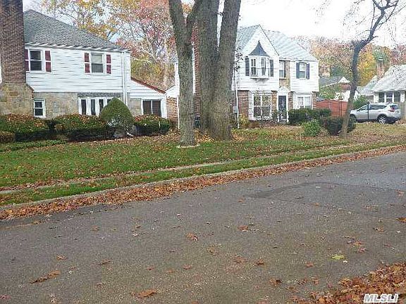 3rd image of 123 Putnam Ave