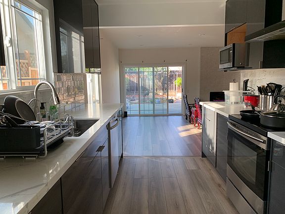 5th image of 38274 Ashford Way