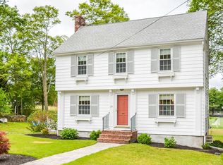 33 Temple St, Reading, MA 01867
