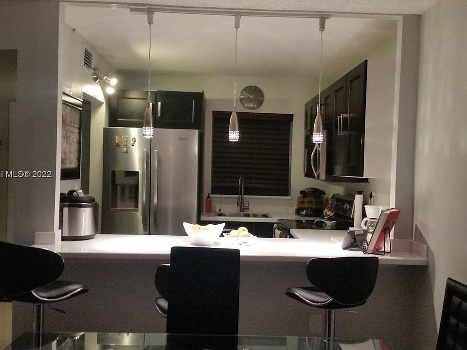 1st image of 8101 Sunrise Lakes Dr N APT 206