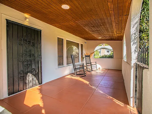 3 bed, 2000 sqft, $2,900 — Photo 3