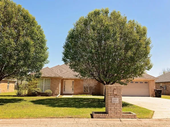 620 Blossom Ln, Trumann, AR 72472