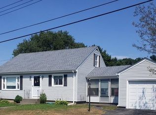 16 Donna St, Westport, MA 02790