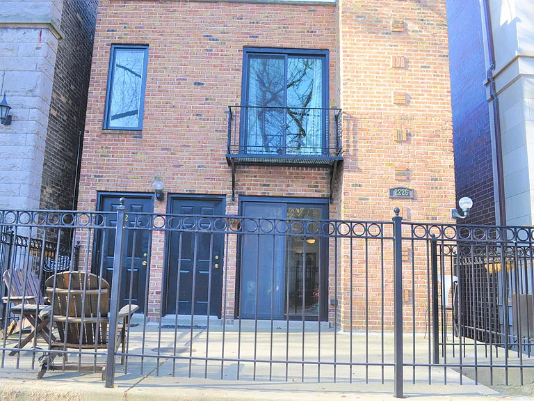 2226 N Burling St #1 — Photo 20