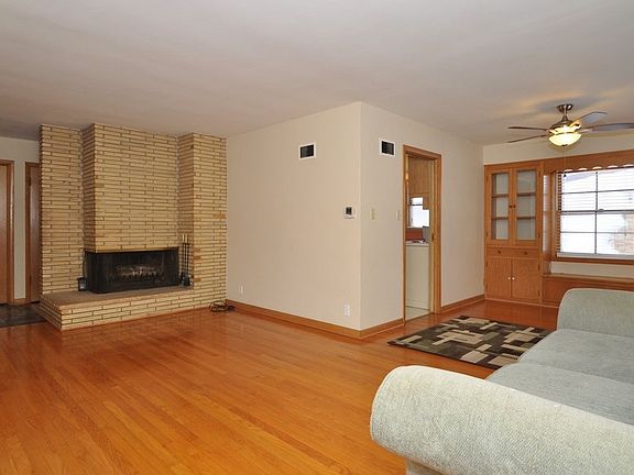 3rd image of 2873 S Aurene Cir