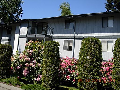 3rd image of 6212 S 153rd St APT 21
