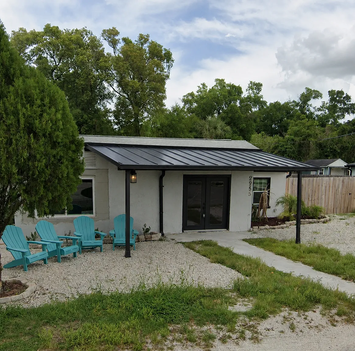 4 bed, 1800 sqft, $3,100 — Photo 1