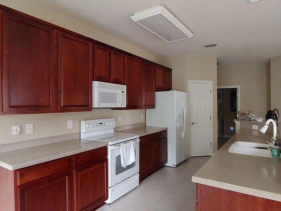 5th image of 13364 Beach Blvd Unit 1013