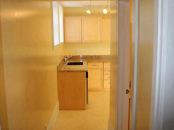 3rd image of 399 Steiner St APT 20