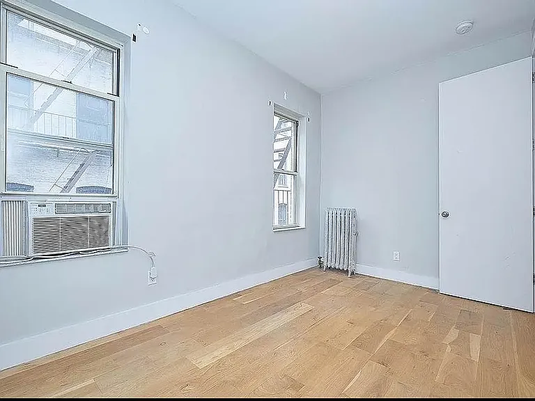 3155 Broadway #5 — Photo 6