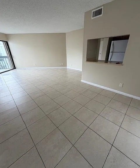 1900 N Congress Ave #308 — Photo 4