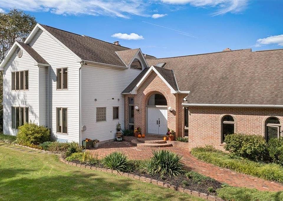 3805 Kozy Korner Rd, Center Valley, PA 18034 Zillow