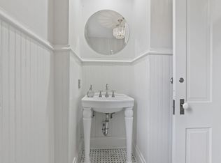 550 E Town St, Columbus, OH 43215