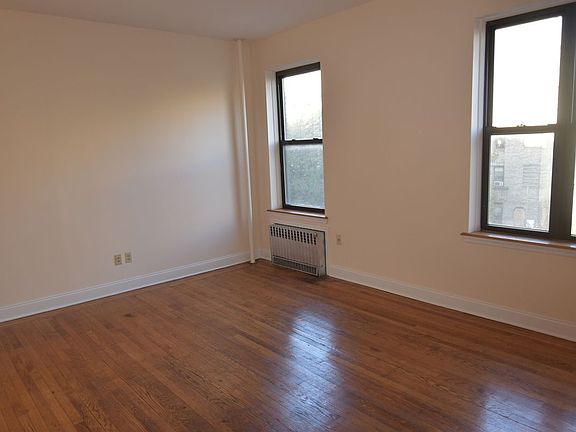 2nd image of 750 Ocean Ave APT 3A