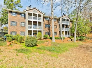306 Barrington Hills Dr, Sandy Springs, GA 30350