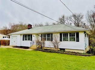 20 Barnum Rd, Danbury, CT 06811