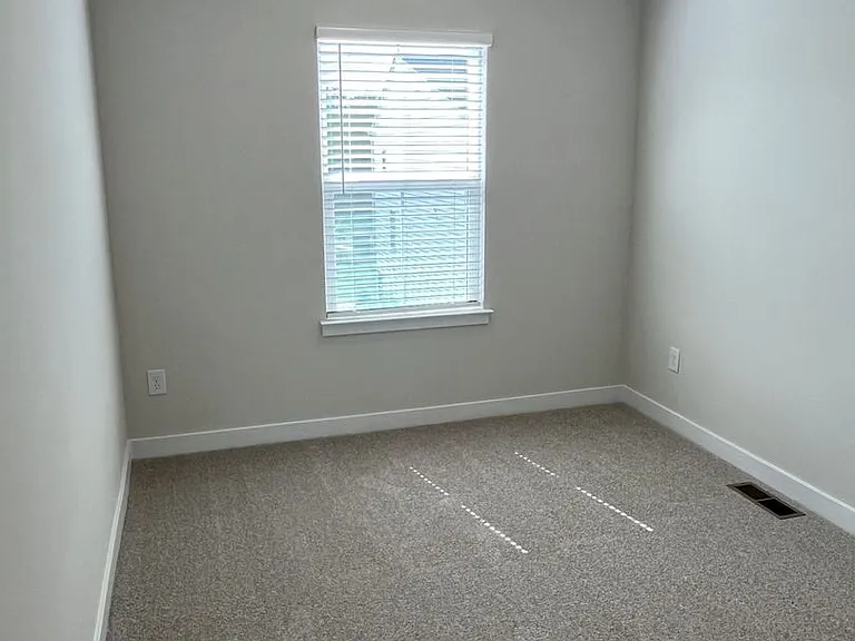 5013 Griers Hill Dr — Photo 24