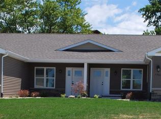 7889 Wright St, Merrillville, IN 46410
