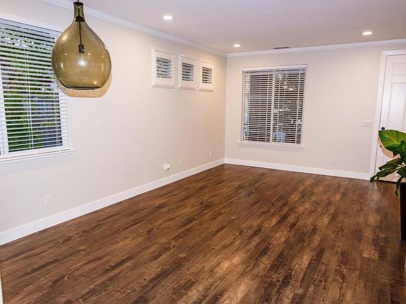 4th image of 6900 Copper Glen Cir