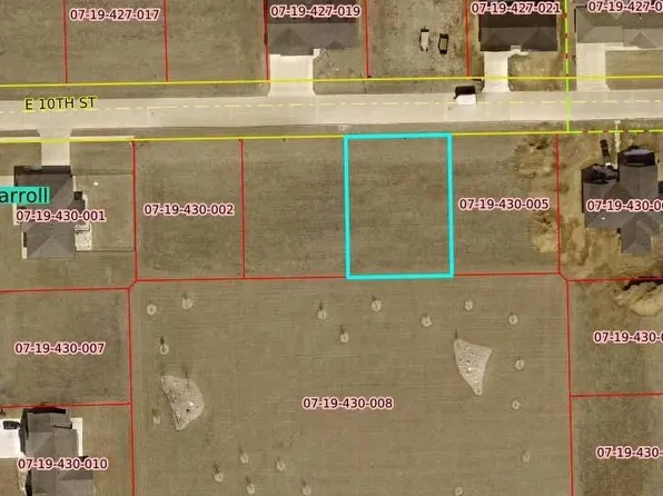E 10th St, Carroll, IA 51401
