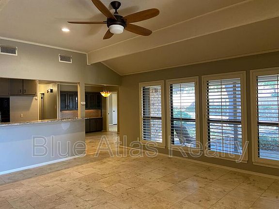 4th image of 4854 Starcrest Ct