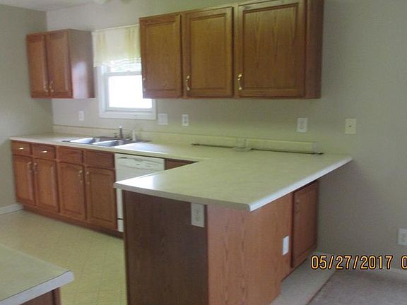 4th image of 366 Southfork Dr
