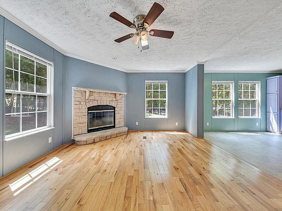 4th image of 223 Taylor Tyree Rd