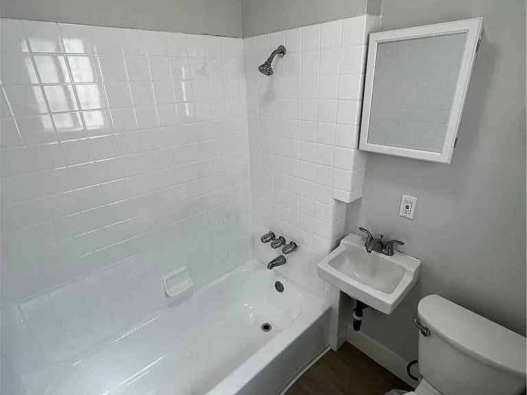 1240 Dawson Ave — Photo 3