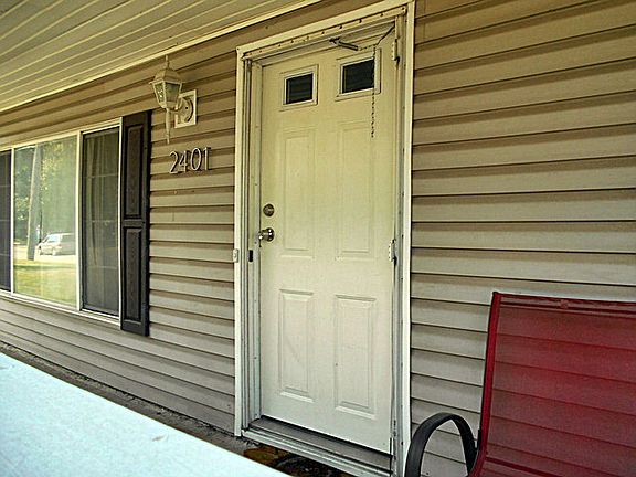 5th image of 2401 N Joplin St