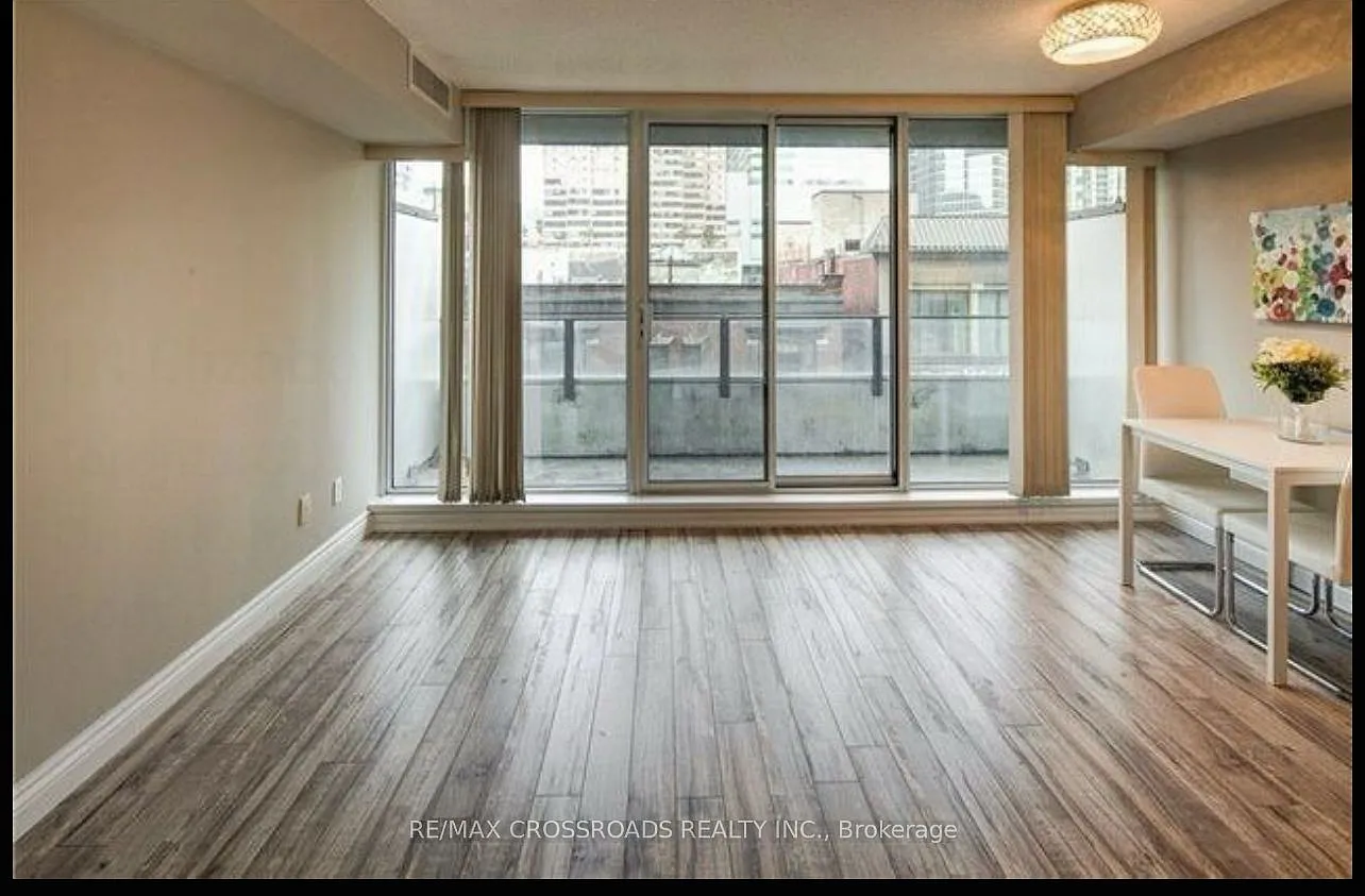 Studio, $2,050 — Photo 4
