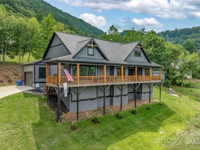 11 Farm Cove Ln, Leicester, NC, 28748