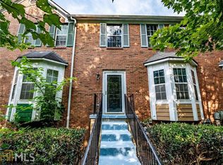 1288 Warsaw Rd, Roswell, GA 30076