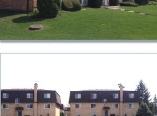 1214 Long Valley Dr, Palatine, IL 60074