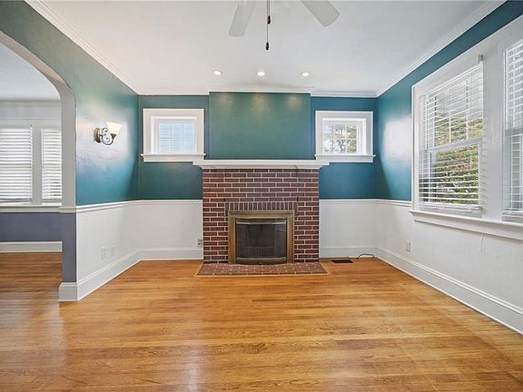 4th image of 118 W Randall Ave