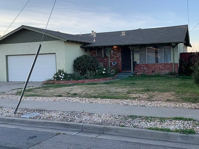 4512 Belle Dr photo 1
