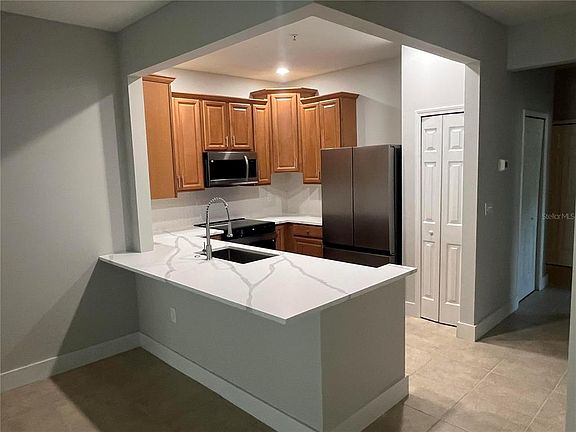 3rd image of 3635 PARKRIDGE CIRCLE #10-101